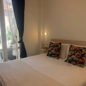 Regina In Melegnano - Wifi, Breakfast Box And Terrace Apartamento Milán